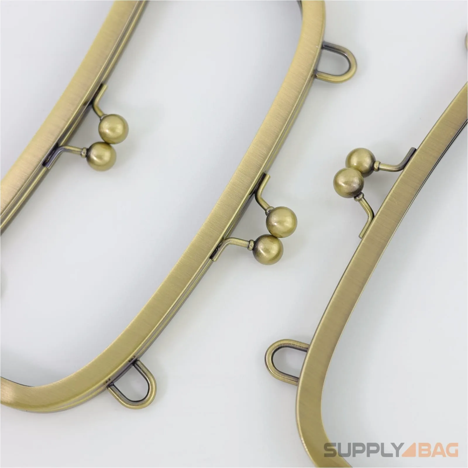8 1/4 x 3 inch - Kisslock Clasp - Antique Brass Metal Purse Frame with Chain Rings