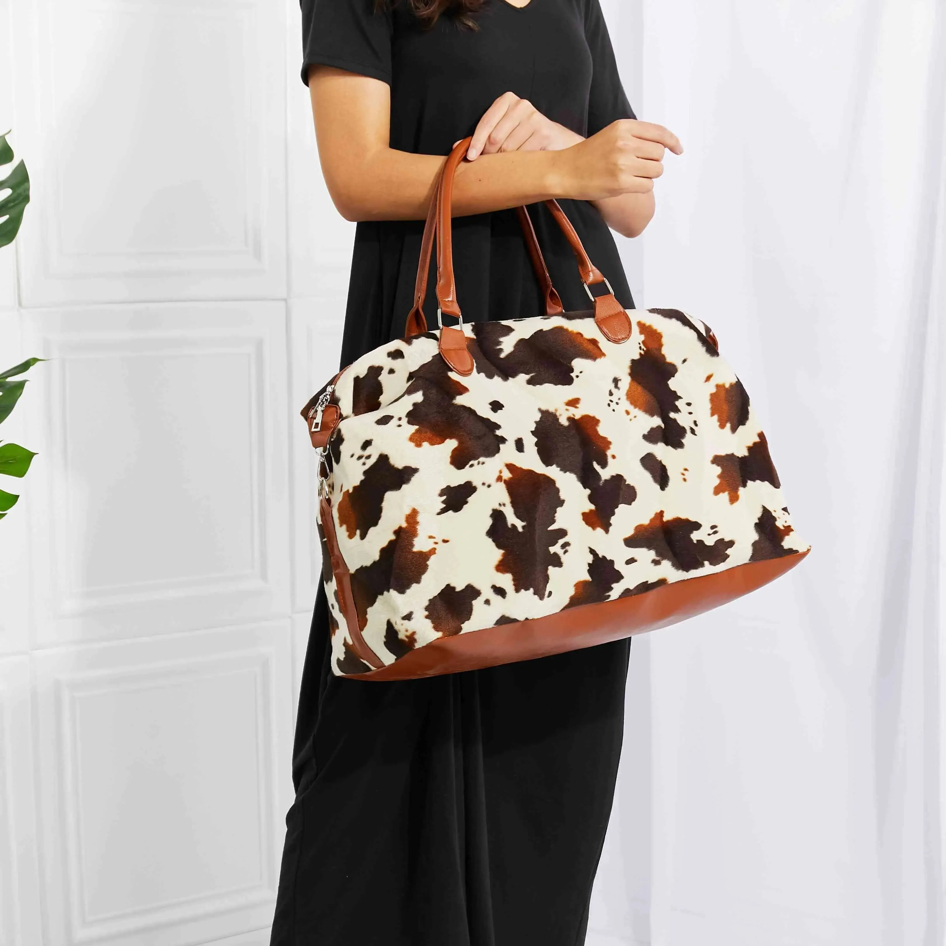 Adaptable | Animal Print Plush Weekender Bag