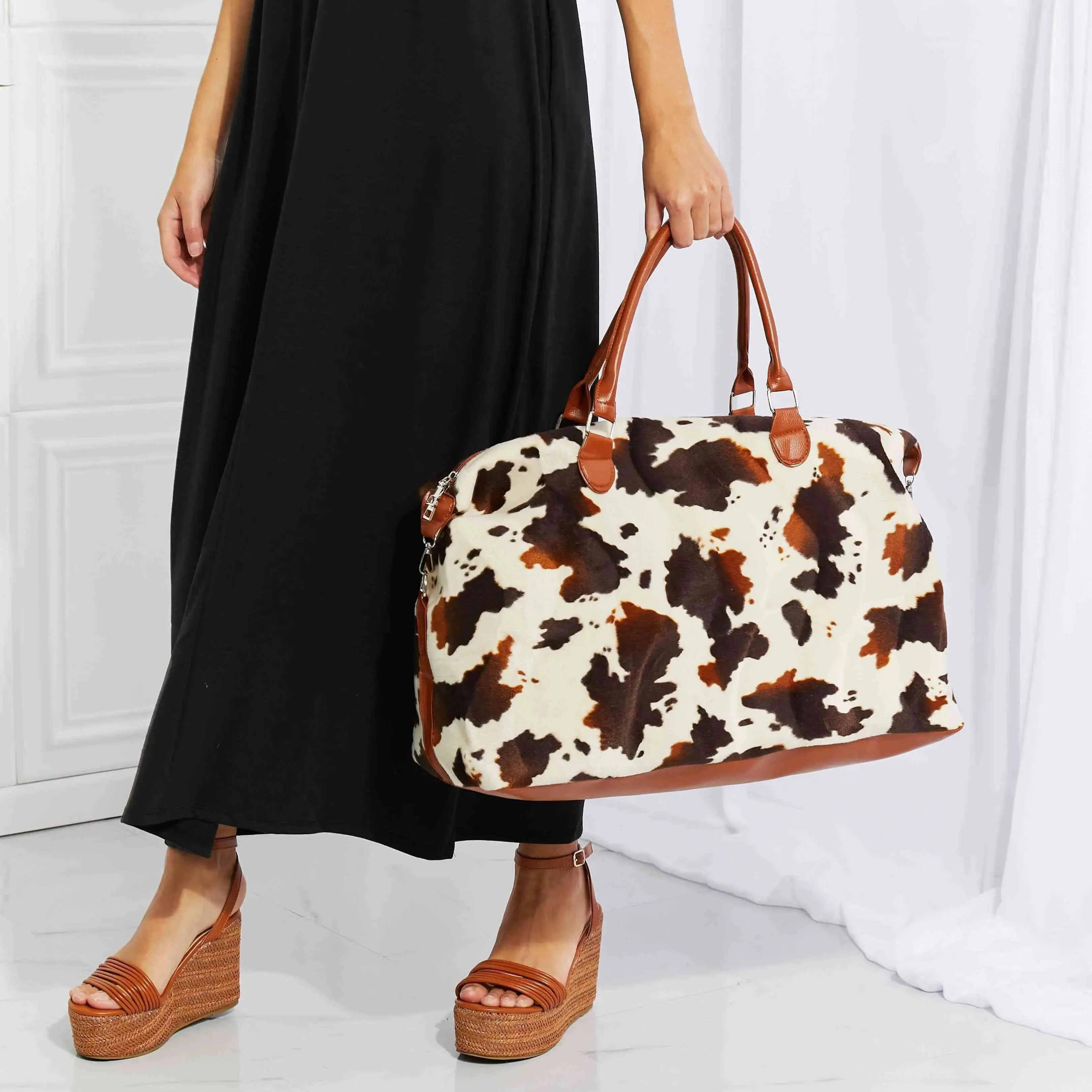 Adaptable | Animal Print Plush Weekender Bag