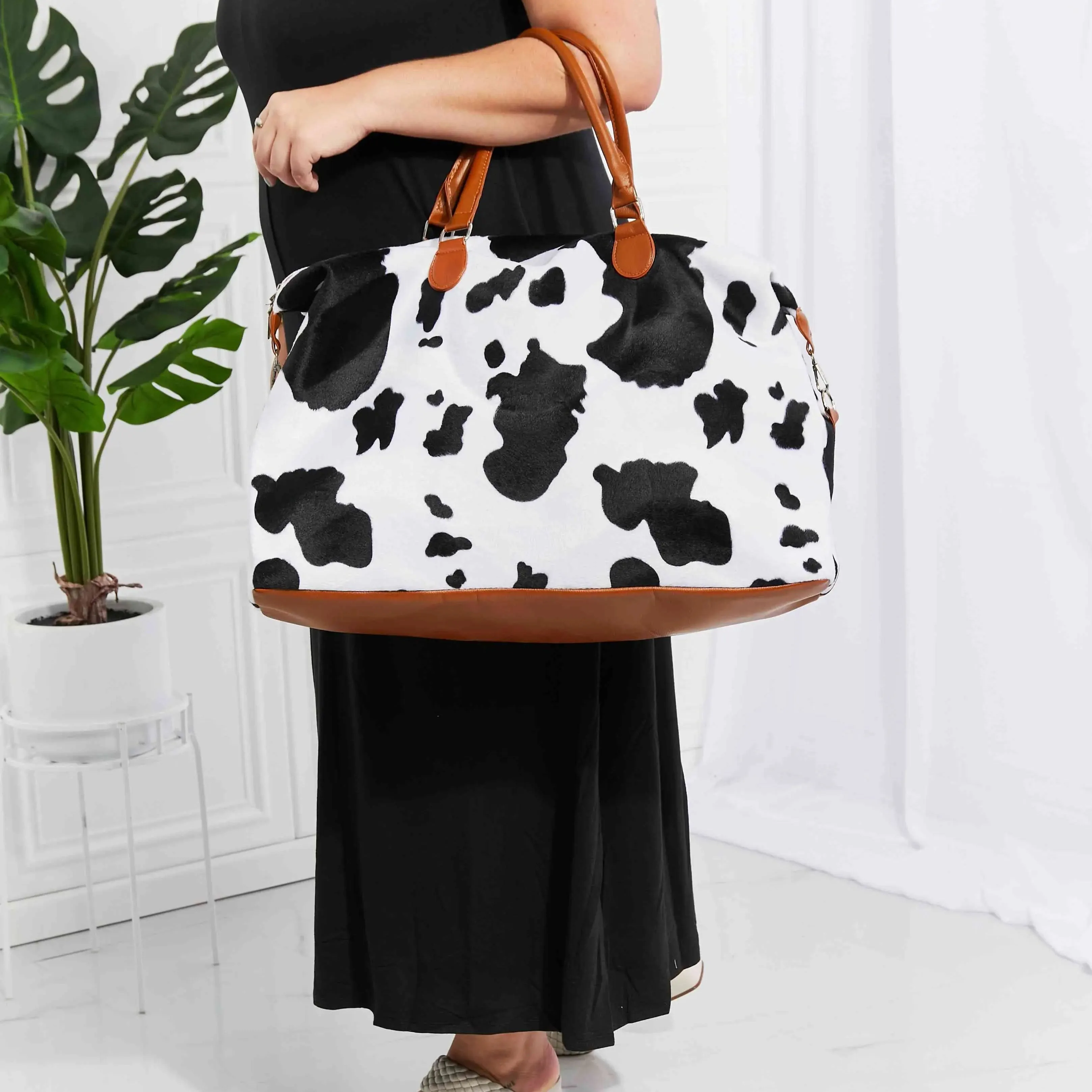 Adaptable | Animal Print Plush Weekender Bag
