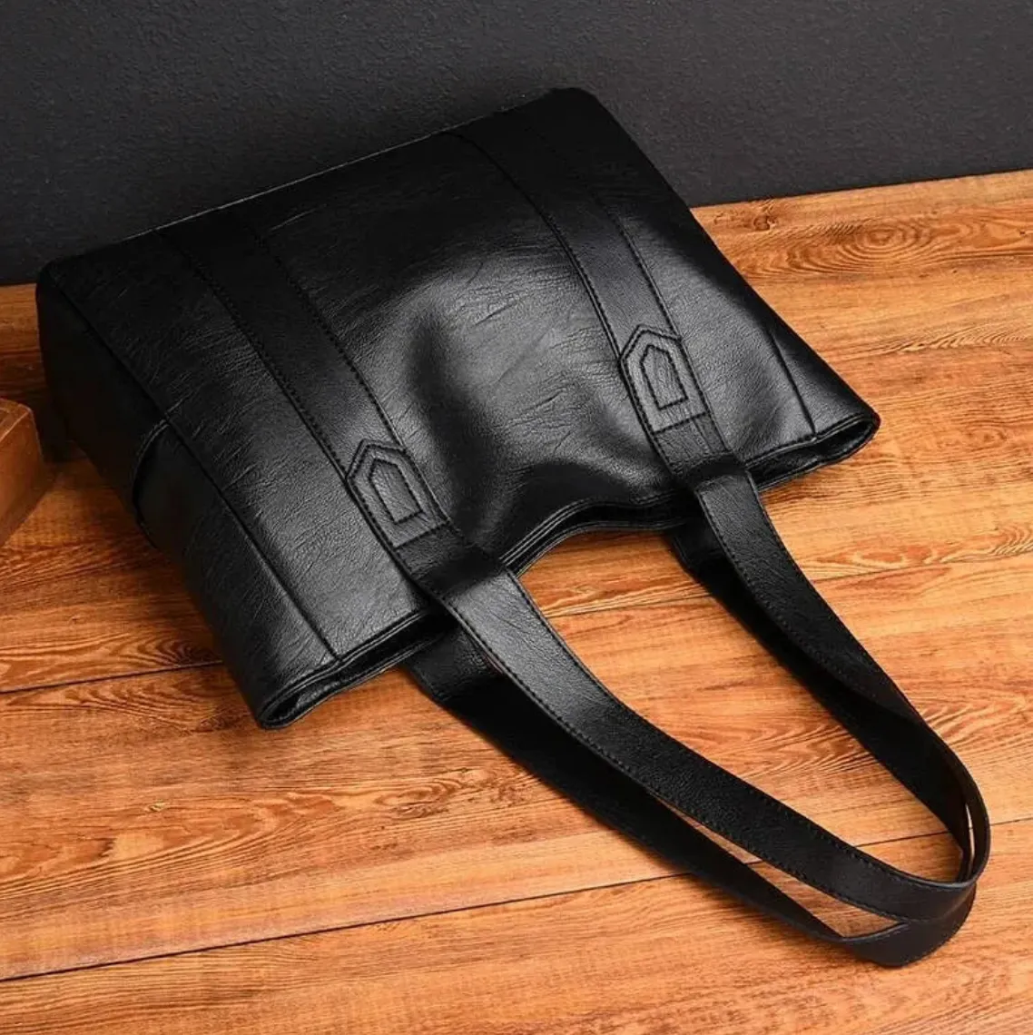 Alessia - Timeless Everyday Bag