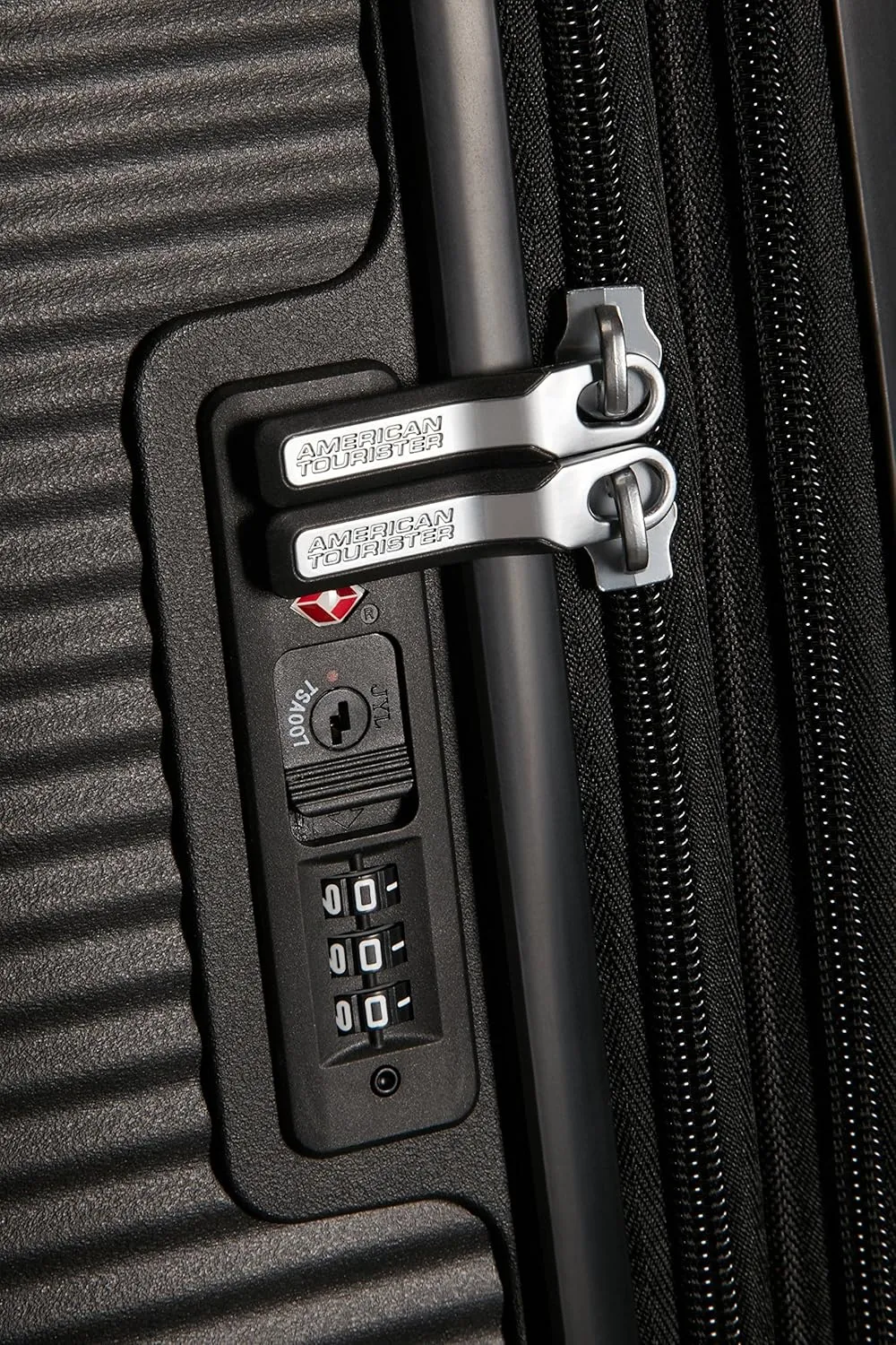American Tourister M 81 L, Black (Bass Black), Medium (67 cm-81 Litre)