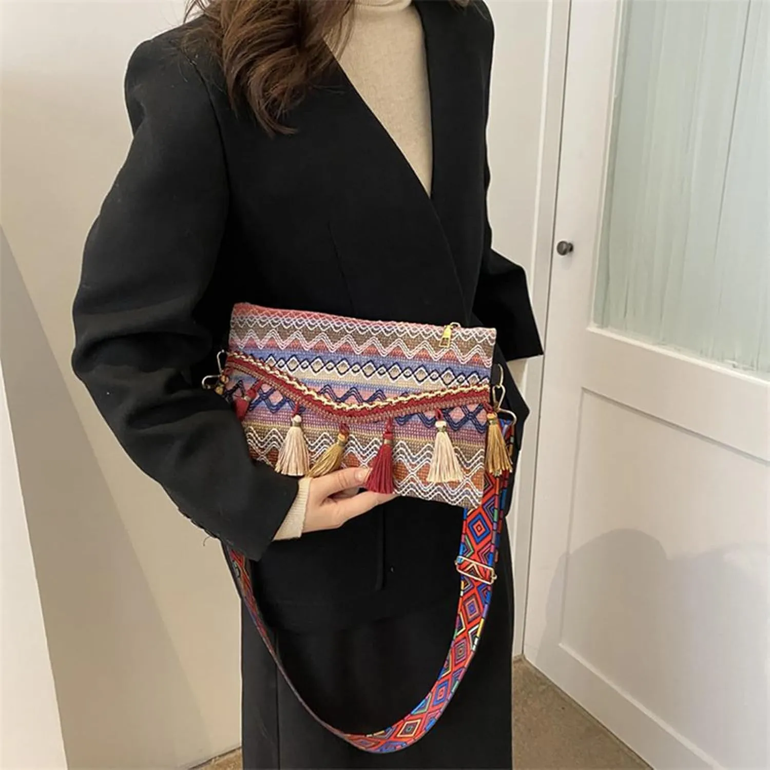 AuSion Bohemian Style Crossbody Bag with Tassels, Crossbody Shoulder Bag for Beach Travel