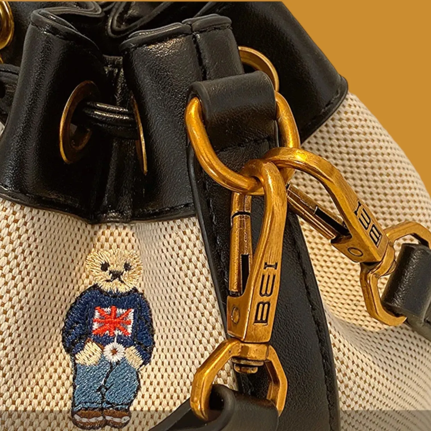 Charming Cartoon Bear Embroidered Bucket Crossbody Bag