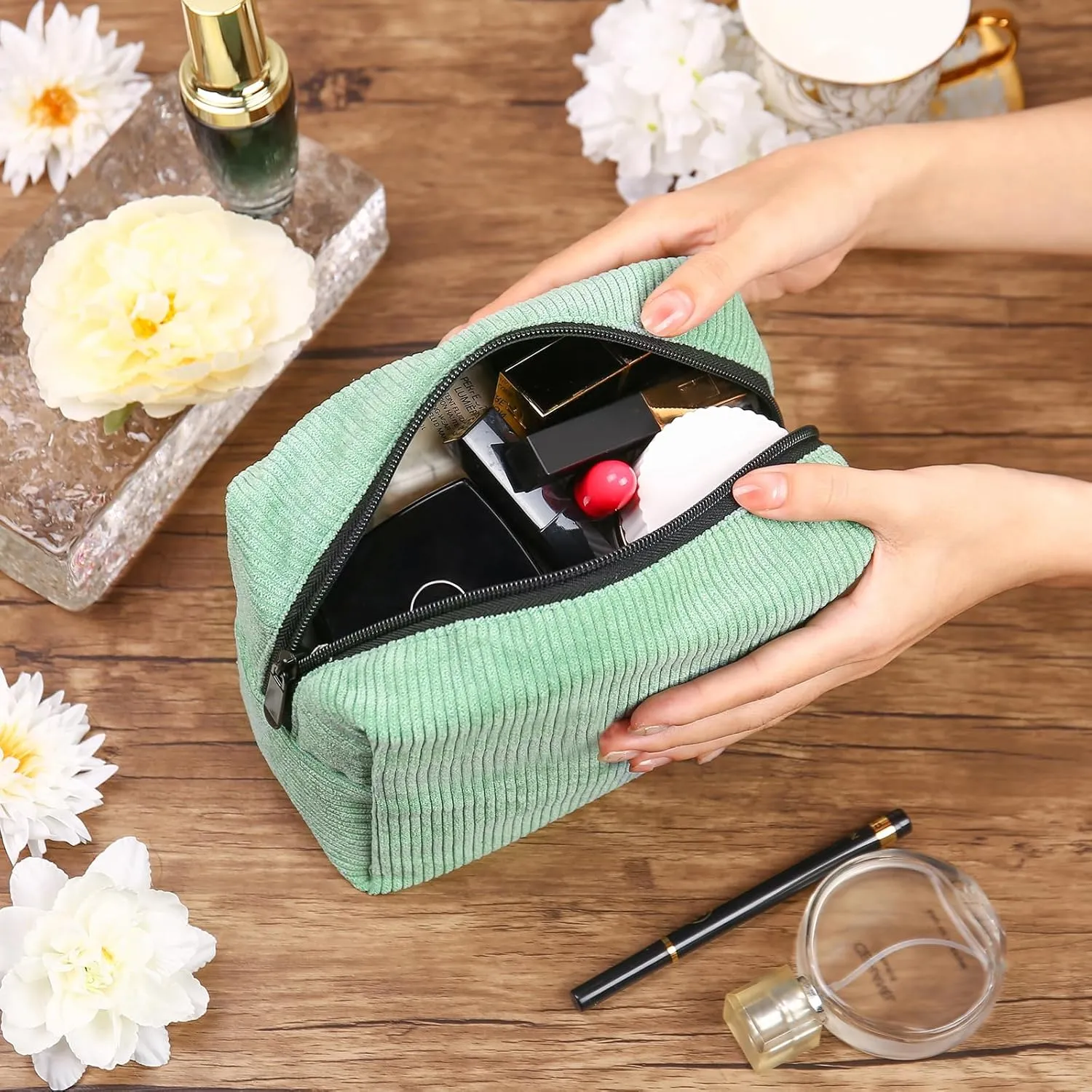 Custom Name Makeup Bags for Women Personalized Travel Cosmetic Bag with Birth Flower Portable Make Up Bags Customized Gifts for Women Mother Sister (Green)