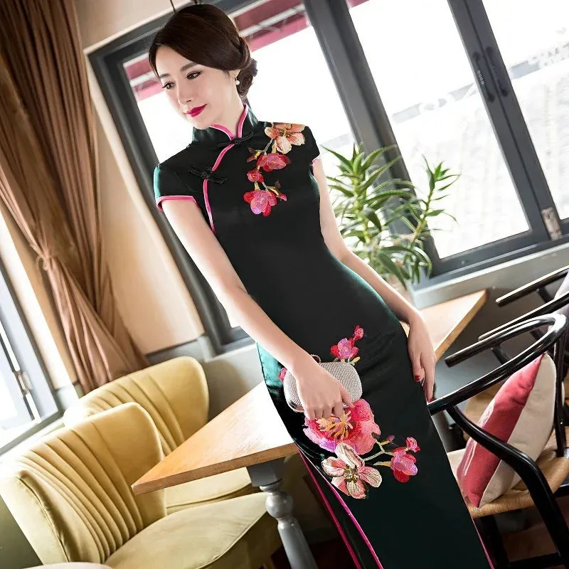 Elegant Women's Cheongsam Qipao Long Dress - Black/Red Embroidered Traditional Chinese Evening Party Gown