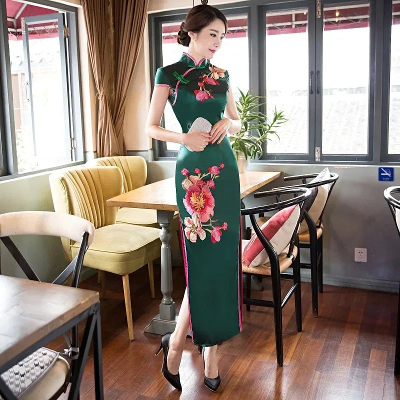 Elegant Women's Cheongsam Qipao Long Dress - Black/Red Embroidered Traditional Chinese Evening Party Gown