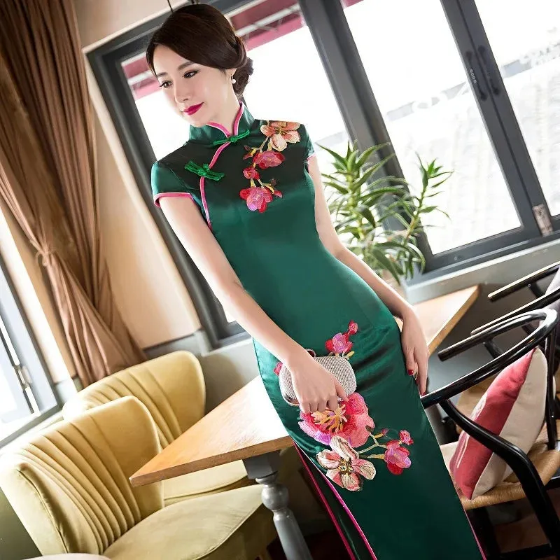 Elegant Women's Cheongsam Qipao Long Dress - Black/Red Embroidered Traditional Chinese Evening Party Gown