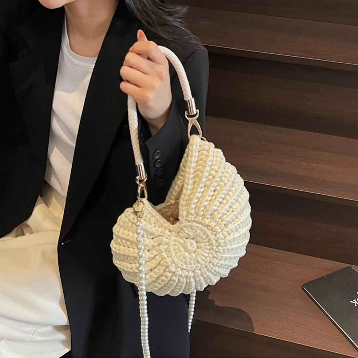 Handwoven Seashell Bag for Women Beaded Shell Purse Crochet Beach Bag Conch Shoulder Handbag with Pearl Strap Leather Handle