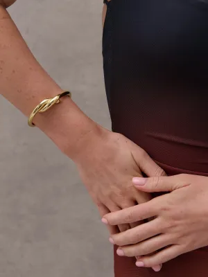 Interlock Twist 18K Gold Plated Bangle