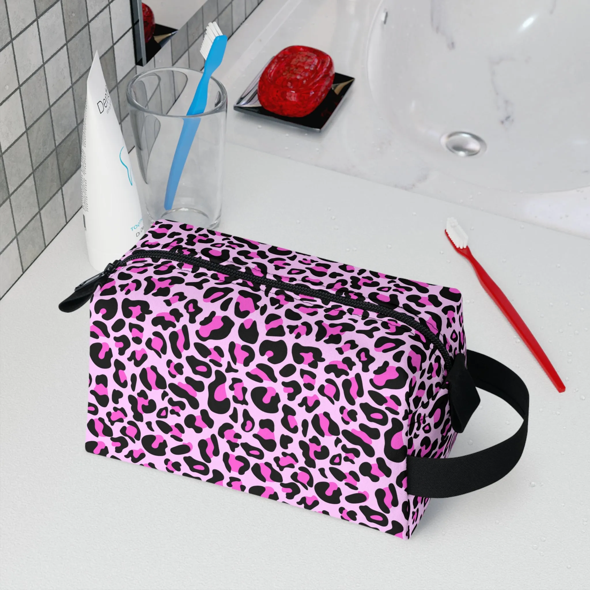 Leopard Print Toiletry Bag - Chic & Durable Organizer for the Style-Savvy Traveler
