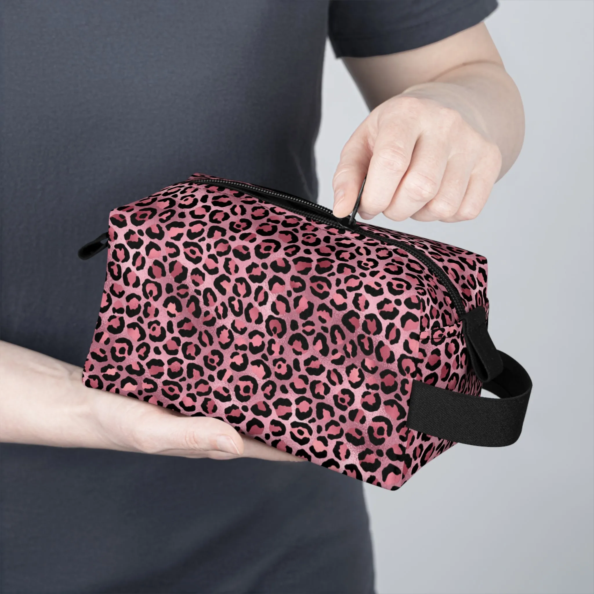 Leopard Print Toiletry Bag - Chic & Durable Organizer for the Style-Savvy Traveler