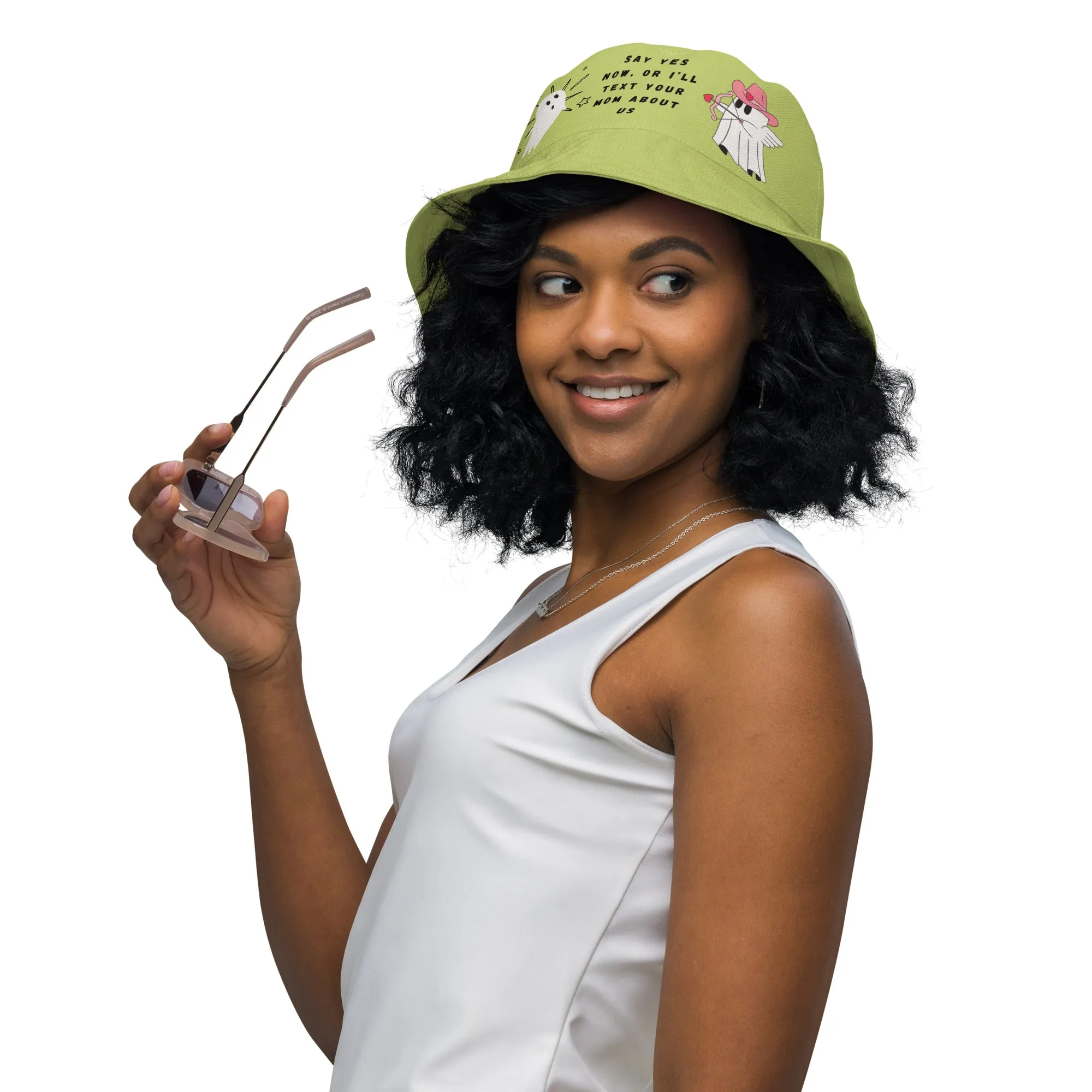 Love with a Twist: Valentine’s Bucket Hat for Wives and Girlfriends