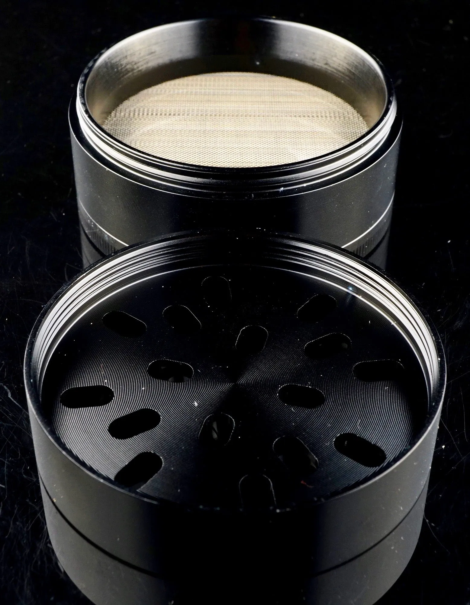 Luxury Herbal Grinder (silver / gold / black)