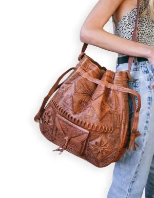 Moroccan Leather Bucket Bag for Women – Bohemian Tooled Crossbody Purse | Moroccan Gypsy Drawstring Tote, Vintage Hippie Shoulder Bag (Tan)