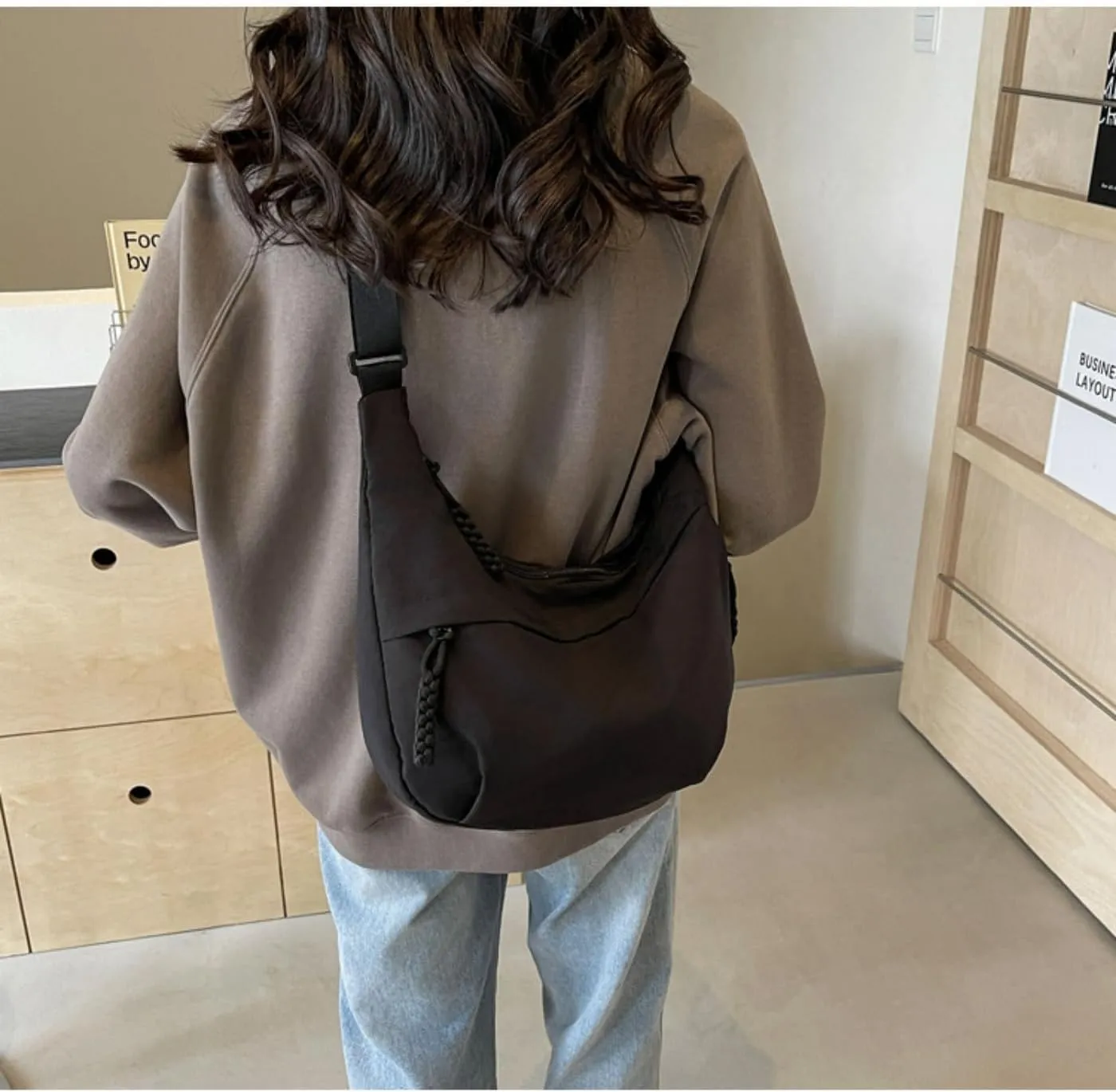 Nylon Crescent Crossbody Bag for Womens,Retro Canvas Bag,Trendy Casual Sling Bag Lightweight with Adjustable Strap