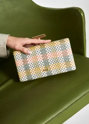 PERLA CLUTCH W/ BRAIDED RAFFIA
