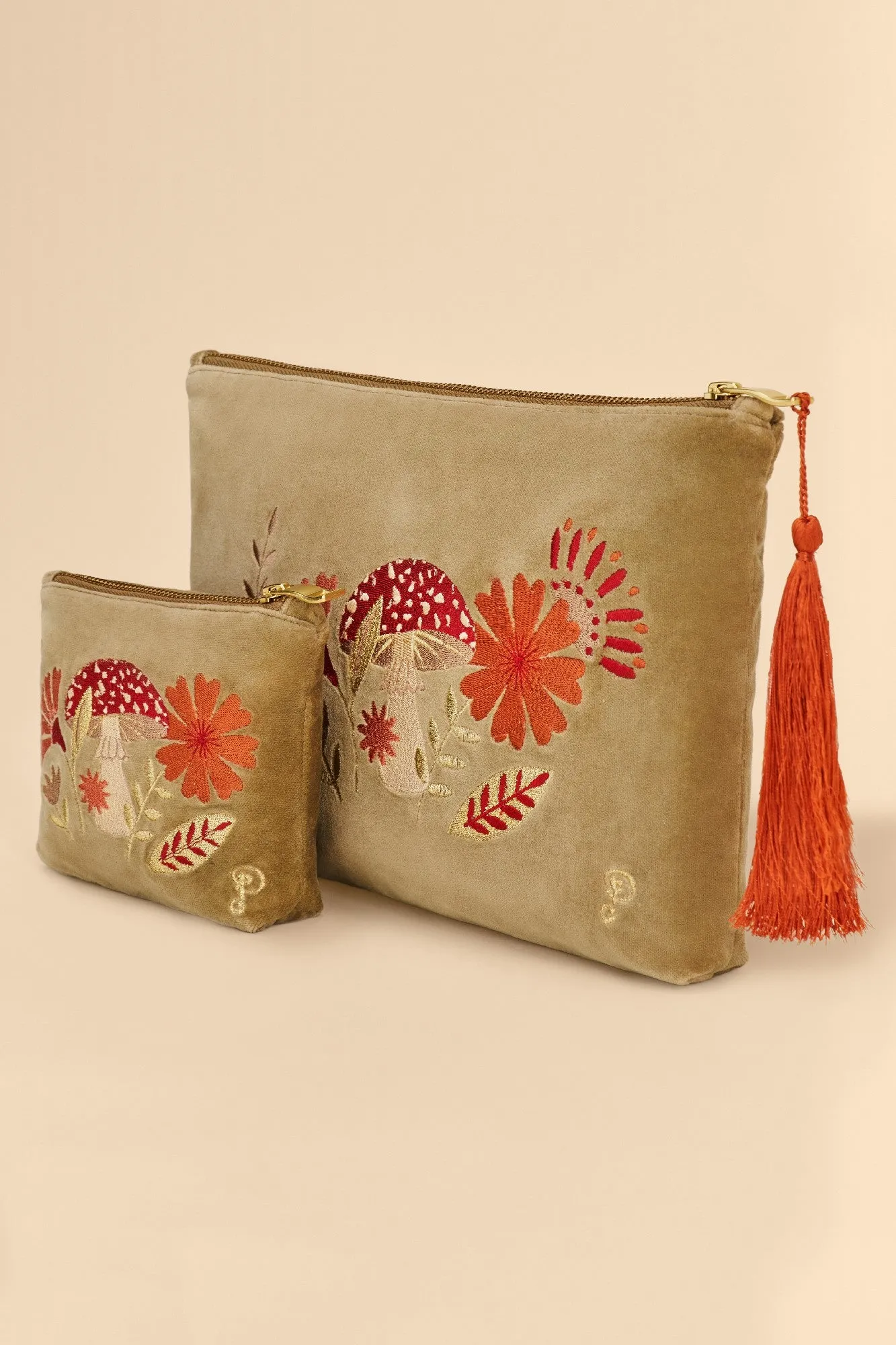 Powder Pouch Zip Tranquil Toadstool - Sage