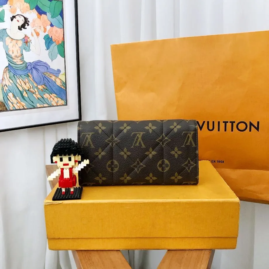 Preloved  LV Louis Vuitton monogram long wallet 18.5cm*10cm