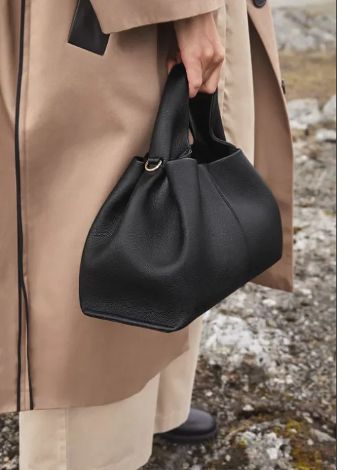 Prestige Leather Shoulder Bag