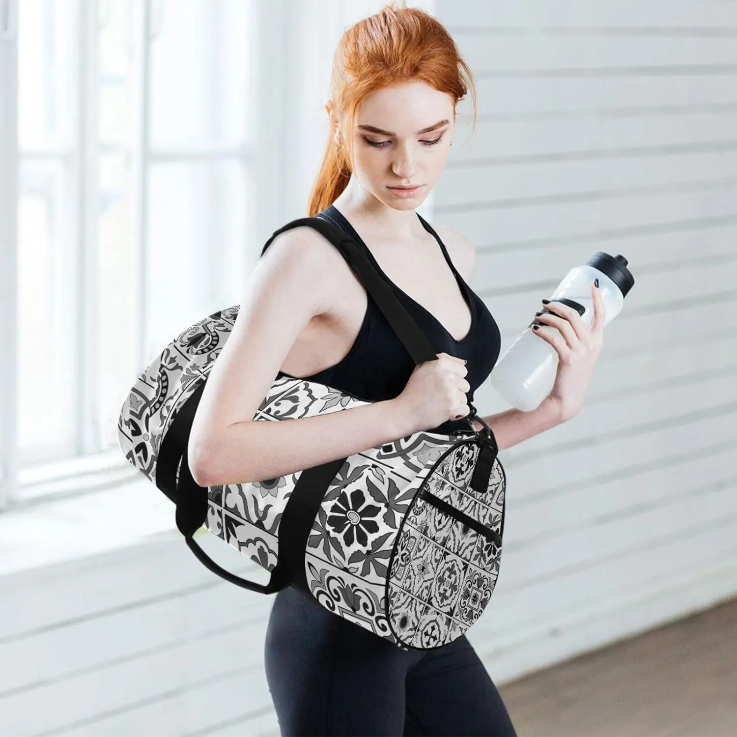 Retro Mandala Flowers, Islam, Arabic, Indian, Ottoman Tribal Ethnic Portable Gym Bag, Travel Bag, Luggage bag, Sports Bag, Toiletry Bag with Handles, Detachable Shoulder Strap 17.6 x 9 x 9 inch