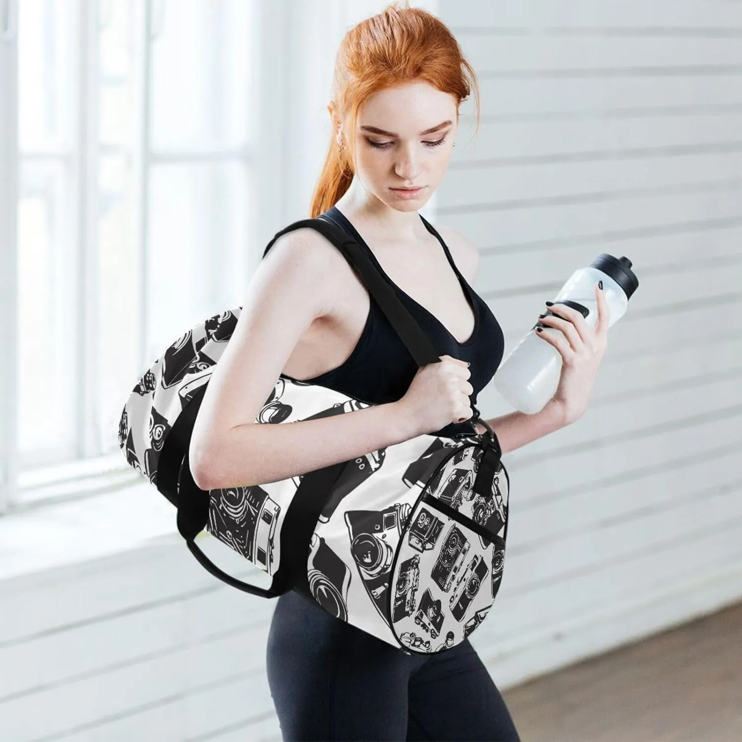 Seamless Pattern with Old Cameras Black White Vintage Retro Style Portable Gym Bag, Travel Bag, Luggage bag, Sports Bag, Toiletry Bag with Handles, Detachable Shoulder Strap 17.6 x 9 x 9 inch