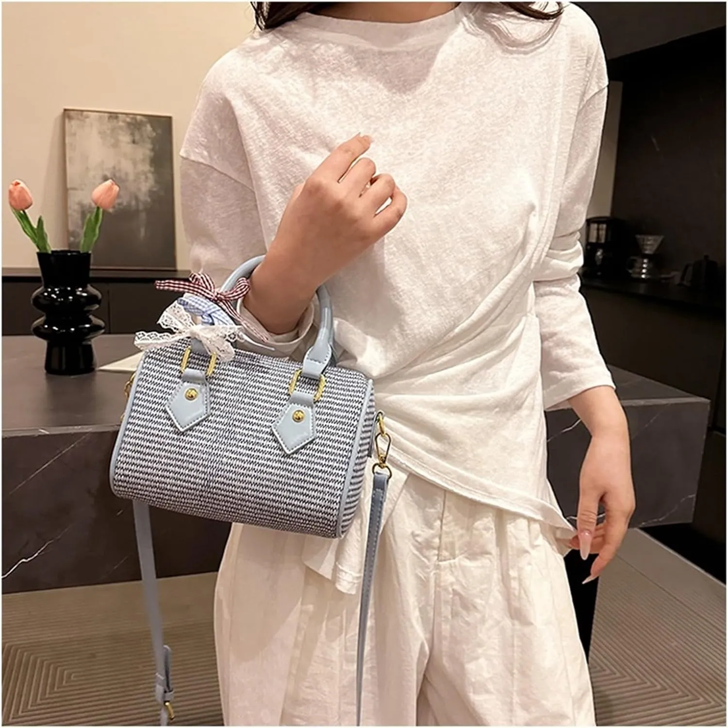Small Cute Beach Bags for Women Straw Purses for Women Summer Purse Vacation Handbags Crossbody Bags Shoulder Bag
