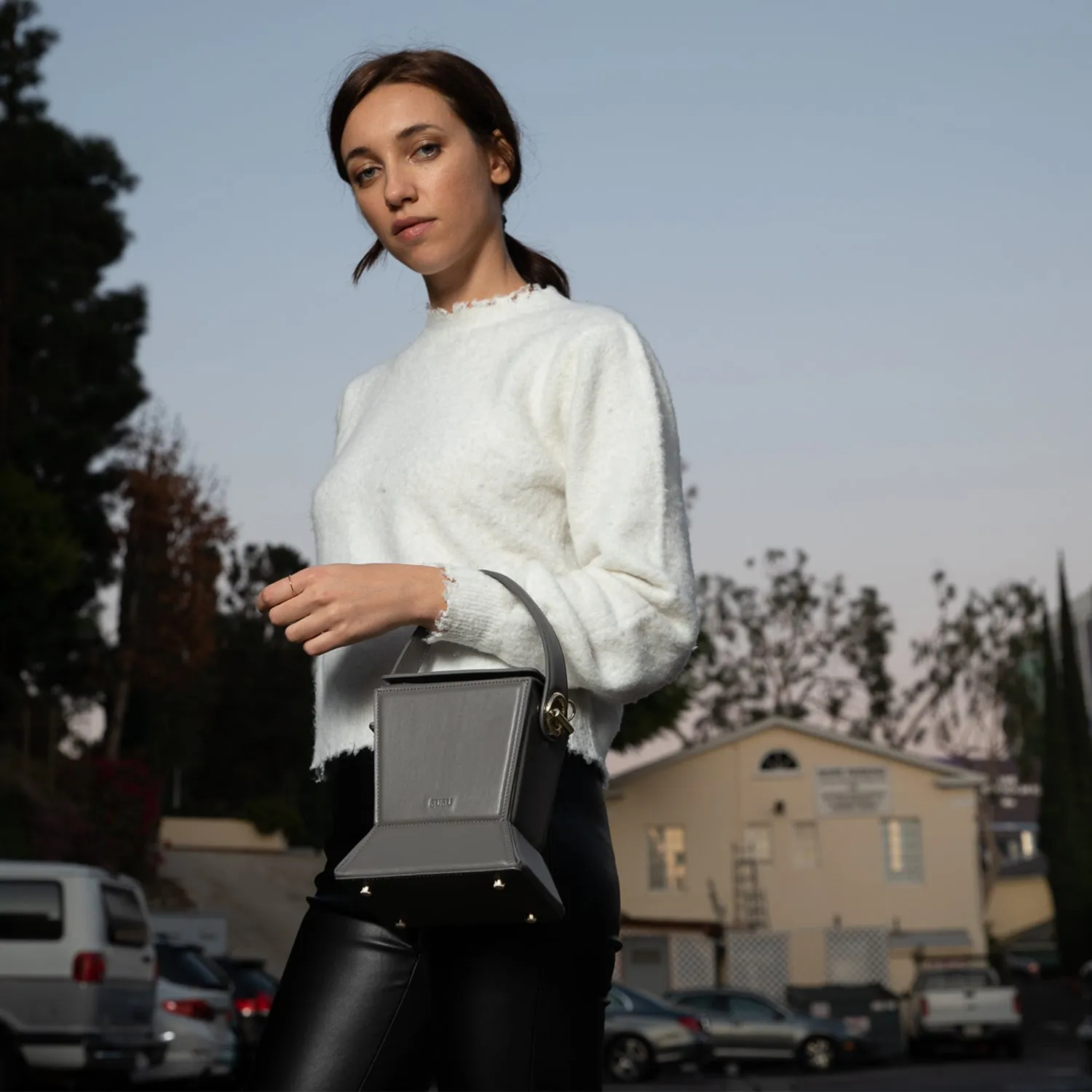 SUSU The Amber Leather Bucket Bag Grey