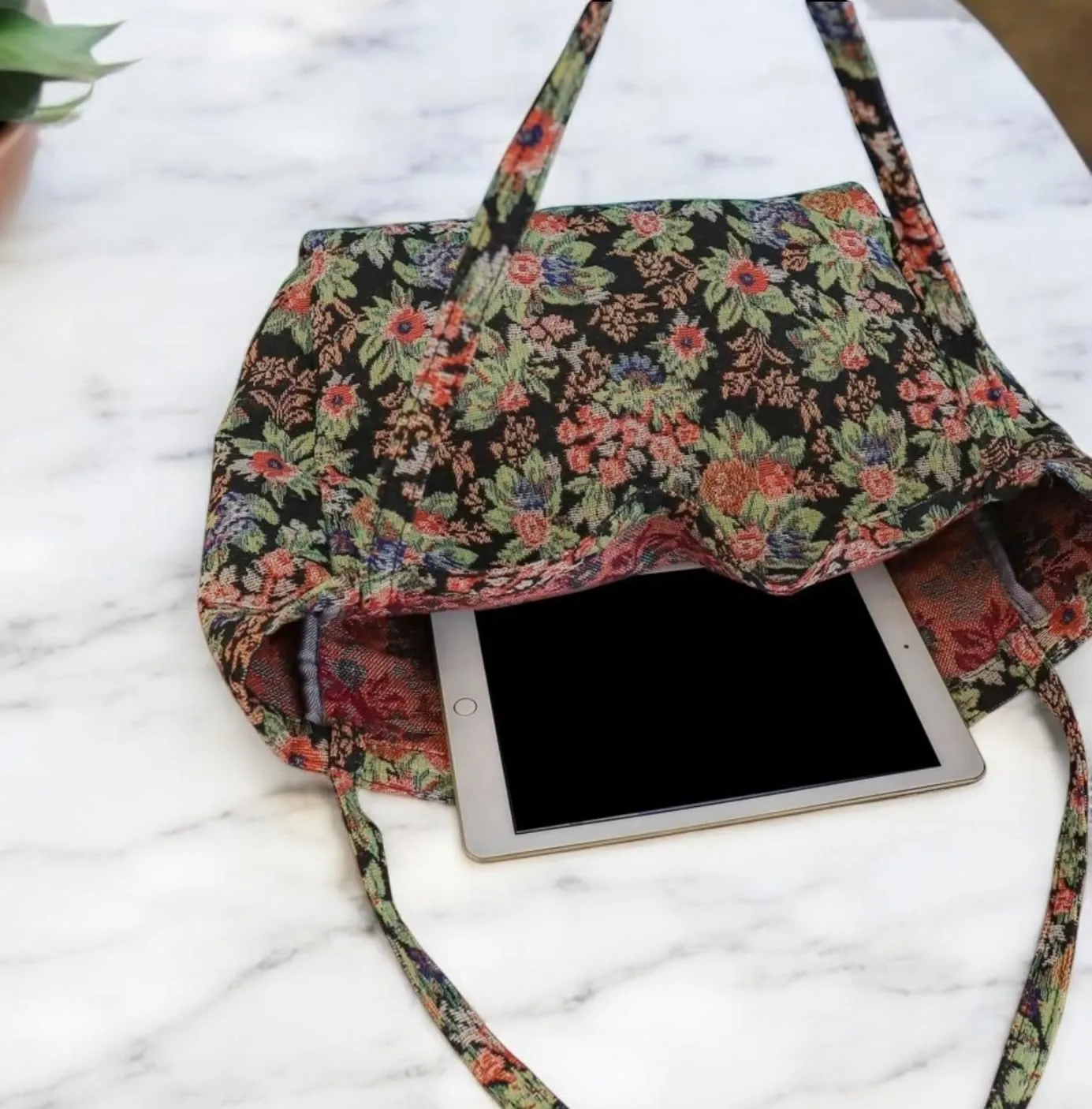 Tapestry Women Botanical Shoulder Tote Bag, Spacious and Durable Ideal for Shopping, Travel & Work