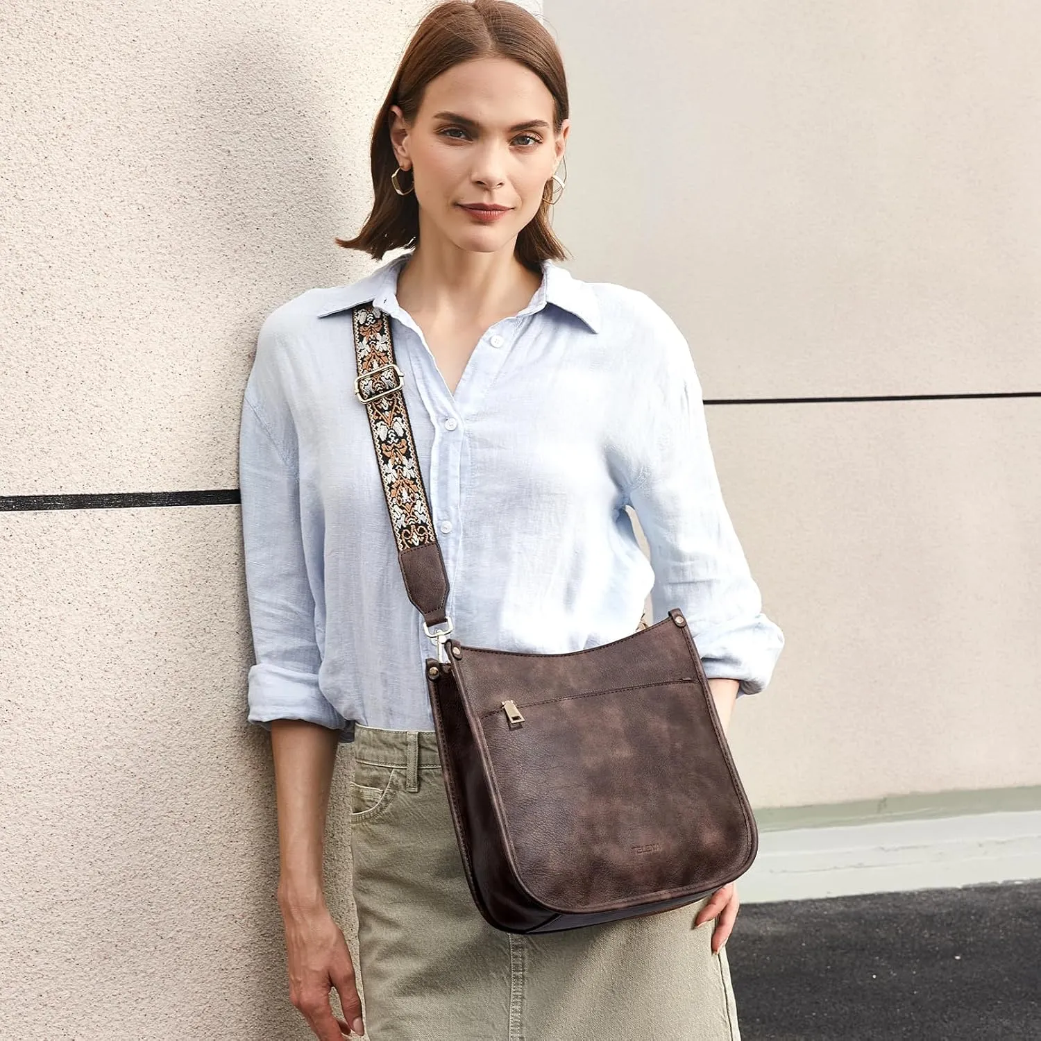 Telena Crossbody Purses for Women Trendy Vegan Leather Purses Bucket Hobo Bags Handbags with Adjustable Guitar Strap