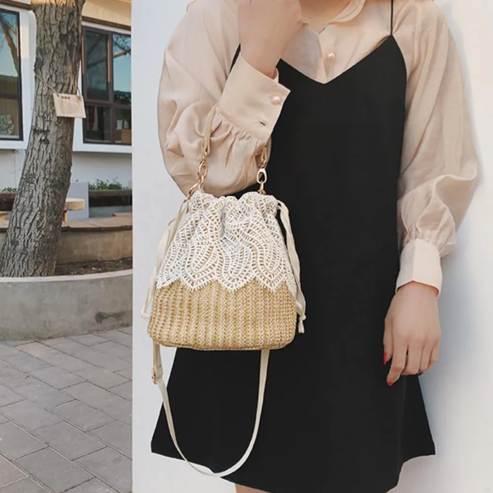 Women‘s Beach Bag Straw bags Soft Beige Lace Woven Rope Lace Large Capacity Handbag For Beach Casual Outfits
